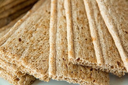 Crispbread rests on a plate, ready to serve