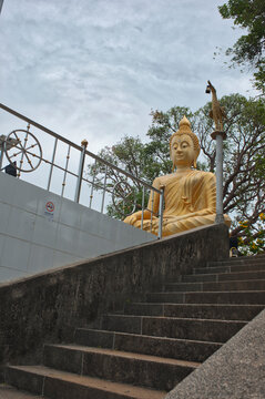 Wat Khao Chedi