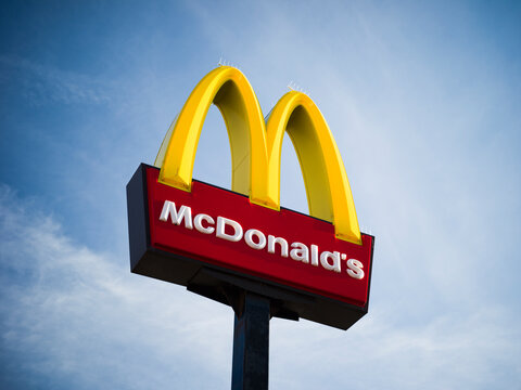 Skegness, Lincolnshire, United Kingdon, 18th March 2026, McDonalds Fast Food Restaurant Sign