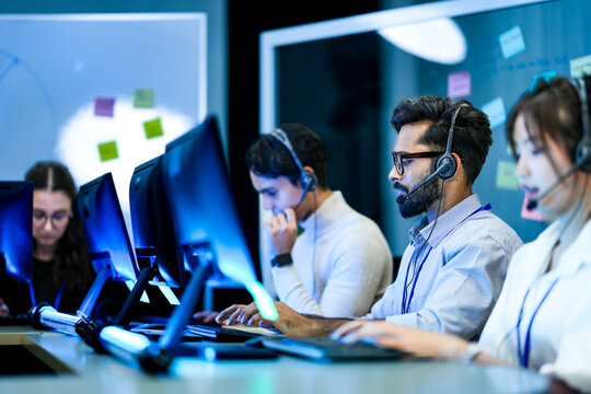 B2B inside sales representative articulating value proposition to potential enterprise client. Revenue operations specialist managing high-velocity sales pipeline conversion.