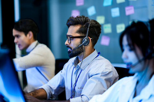 Senior customer success manager executing client retention strategy via omnichannel communication. Professional account executive optimizing user experience satisfaction metrics.