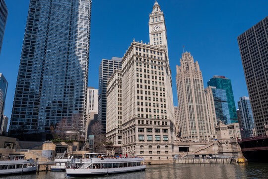 Chicago River front buildings at the end of Magnificent Mile