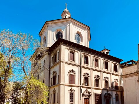 Milano, la Chiesa di San Bernardino alle Ossa, Lombardia, Italia