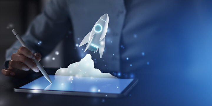 Innovative startup launch through cloud platform and digital strategy.