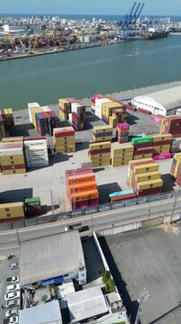 Imagens Aereas do Complexo Portu&aacute;rio de Itajai Santa Cataina Cont&ecirc;iner