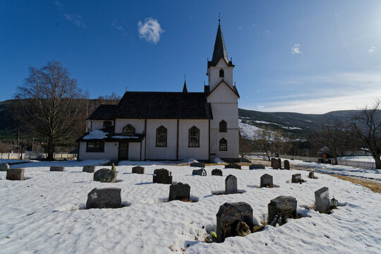 Stavkirke (&eacute;glise en bois debout) de Torpo, en norvege