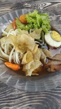 Selat Solo is a dish from Surakarta, Central Java, with European influences. The main ingredient is beef that is braised and served in a sweet, thin Javanese gravy, along with vegetables and potatoes.