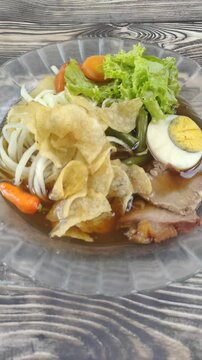 Selat Solo is a dish from Surakarta, Central Java, with European influences. The main ingredient is beef that is braised and served in a sweet, thin Javanese gravy, along with vegetables and potatoes.