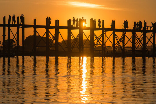 Pont en teck d'U Bein au Myanmar