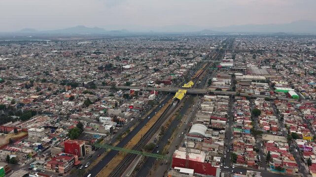 Hyperlapse of urban traffic in Ecatepec with vehicles movement