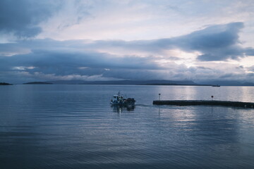 Obraz premium Calm Minimalist Seascape with Pier and Soft Evening Light