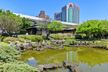 연못,산책로,벤치,화단,기념관,국립국부기념관,National Dr. Sun Yat-sen Memorial Hall,타이베이,타이완 © JinChang