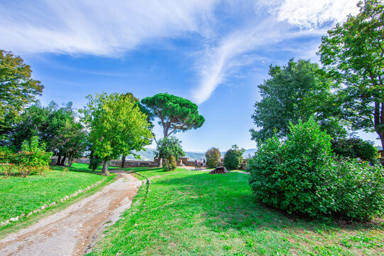 산책로,정원,관광객,알보르노즈요새,Fortress of Albornoz,오르비에토,테르니도,이탈리아