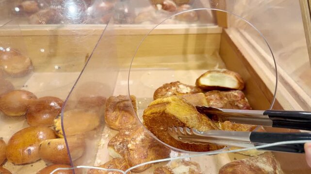  Bread at the grocery store, buying bread at the supermarket
