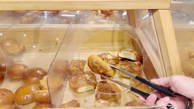  Bread at the grocery store, buying bread at the supermarket