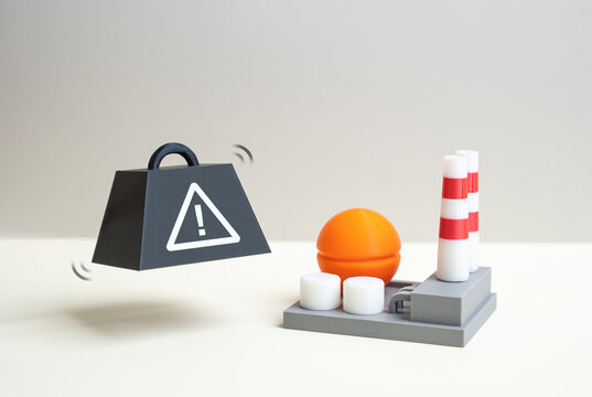 Significant problems in industry. Crisis and financial problems. Technological limitations slow growth. Production challenges impact efficiency, competitiveness and long term stability.