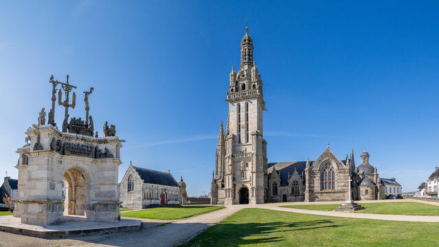 L'enclos paroissiale de Pleyben