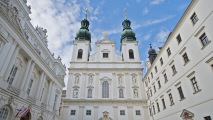 Obraz premium Detail of the baroque Jesuit church in Vienna, Austria 