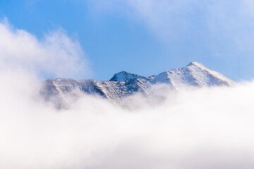 Moutains above the clouds © Piotr