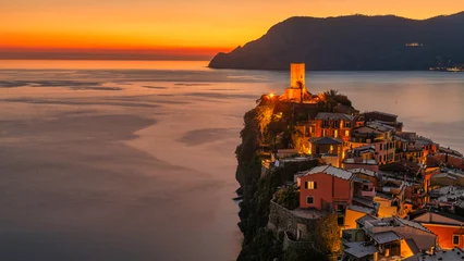 Gartenposter Ligurien Vernazza at Dusk – Colorful Coastal View  © emotionpicture