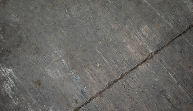 Imagen cenital y horizobtal de una textura del suelo agrietado