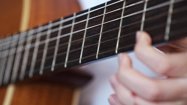 Guitar lesson on basic chords for beginners