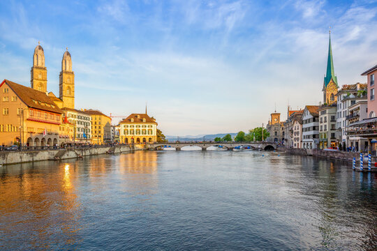 Grossm�nster and Fraum�nster at sunset on Limmat river in Zurich