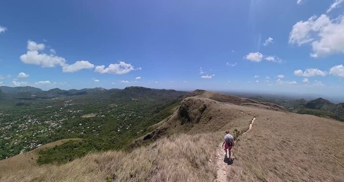 Video of hike on La India Dormida trail in Valle de Anton