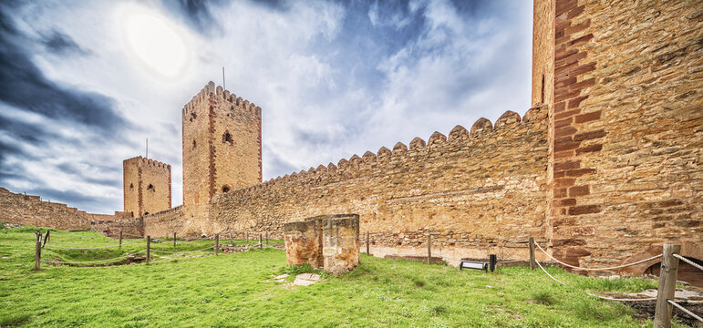 Castle of Molina de Arag&oacute;n, 9-13th Century Historic Artistic Spanish Monument, Molina de Arag&oacute;n, Guadalajara, Castilla La Mancha, Spain, Europe