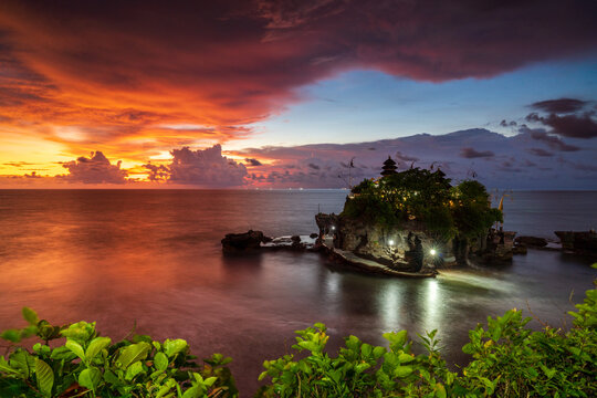 Dramatic Sunset Over Tanah Lot , Bali, Indonesia