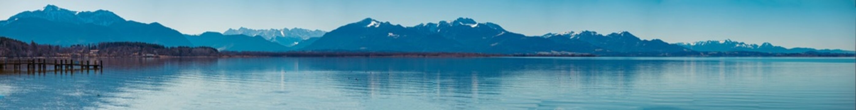 Alpine winter view at Lake Chiemsee, Chieming, Chiemgau, Traunstein, Bavaria, Germany