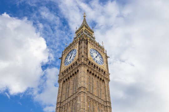 The iconic Elizabeth Tower and Big Ben clock face in London