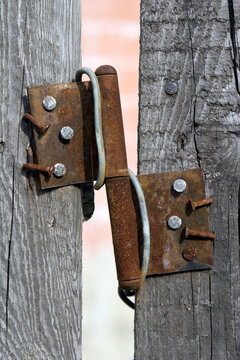The rusted gudeon