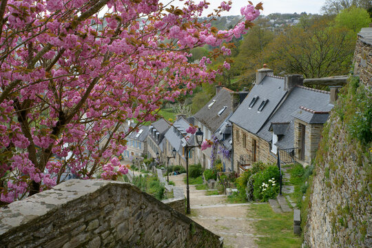 Les escaliers de Br&eacute;l&eacute;venez &agrave; Lannion - Bretagne