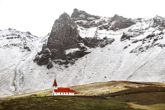 Houses in the mountains of Iceland