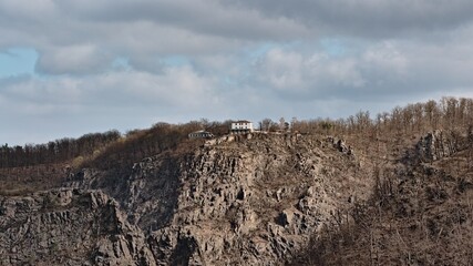 Obraz premium Hexentanzplatz und Bodetal. Vogelperspektive.