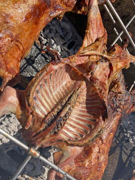 asando oveja a la parrilla con fuego de le&ntilde;a en una fiesta popular pa&iacute;s vasco legazpi IMG_1384-as26