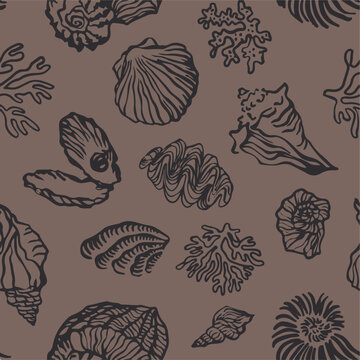 Sea shells, fossils and mollusks seamless pattern. Summer beach hand-drawn seaside vector print. Fashion textile bright multicolored illustration. Seashore elements design for fabrics, wallpaper
