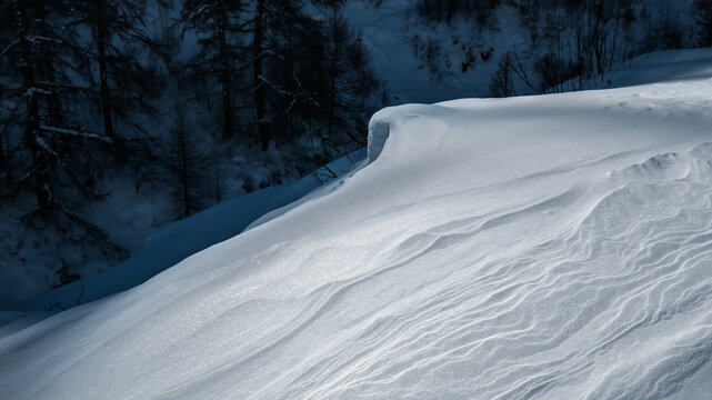 Snowshoeing in the Clar&eacute;e valley in winter - France