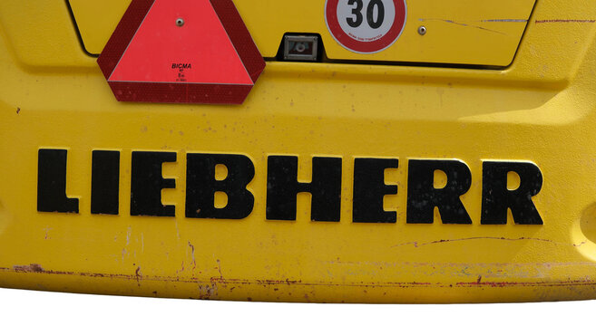 LIEBHERR Schriftzug auf LIEBHERR Bagger, Z&uuml;rich 6 April 2026