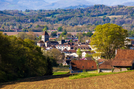 Medieval city of Sauveterre-de-B&eacute;arn at the foot of the Pyrenees in spring with its Saint-Andr&eacute; Church
