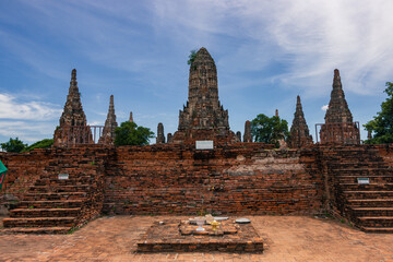 Fototapeta premium Ancient Wat Chaiwatthanaram Buddhist Temple in Ayutthaya Historical Park, UNESCO World Heritage Site, Thailand