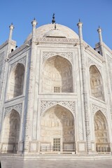 Fototapeta premium Agra's spectacular Taj Mahal, India's most iconic Mughal monument