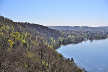 Naklejka premium Baldeneysee im Frühling-8