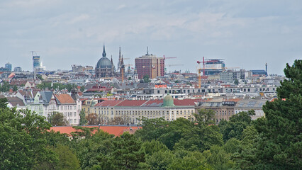 Obraz premium cityscape of Vienna, view from the park of Schonbrunn palace 