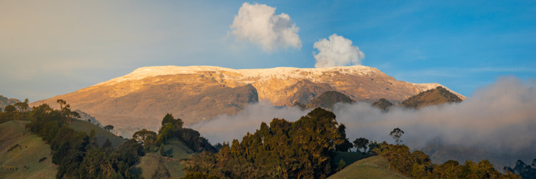 Nevado del Ruiz in Colombia's Param&oacute; Ecosystem