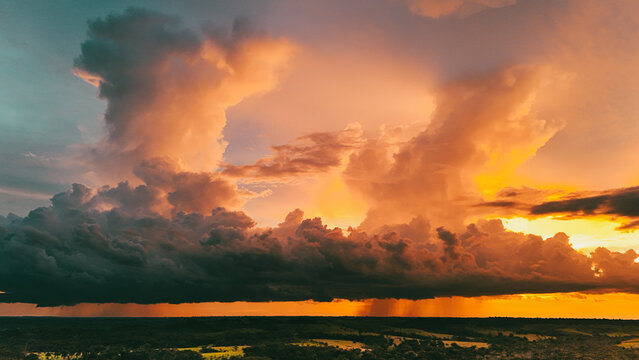 Por do Sol, nas Nuvens