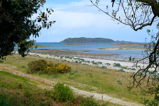 Joli paysage de bord de mer &agrave; Tr&eacute;l&eacute;vern en Bretagne