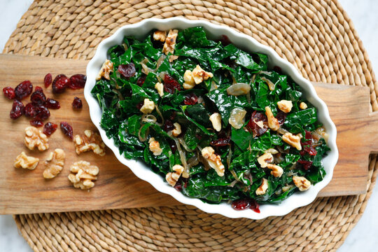 Kale salad with cranberries and walnuts