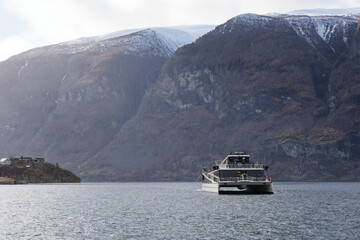 croisiere sur le aurlandsfjord entre flam et Gudvangen © bru greg